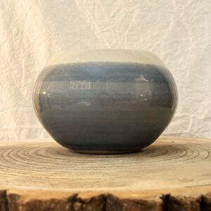 Round fruit bowl