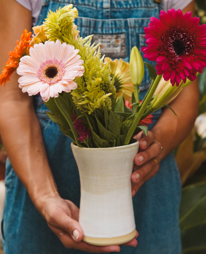 Faded beige table vase - Image 2