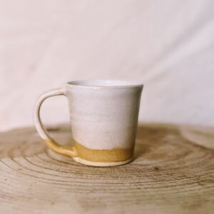 Creme caramel V mug